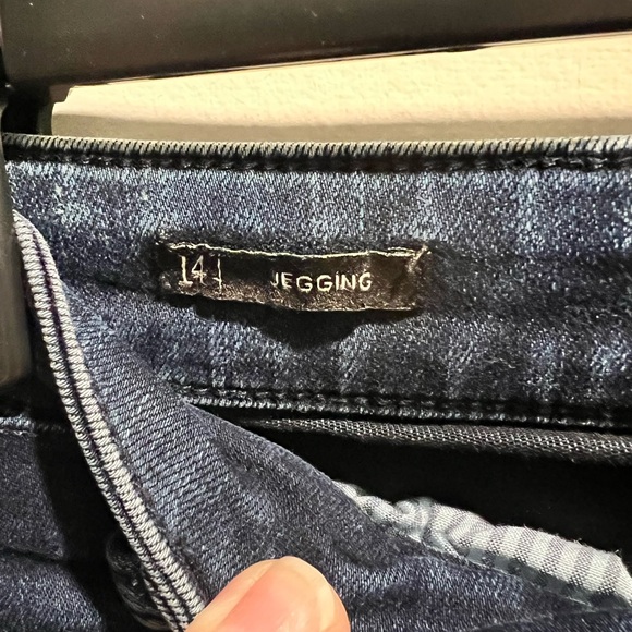 Dark Blue Talbots Women's Jegging Jeans - Picture 3 of 3